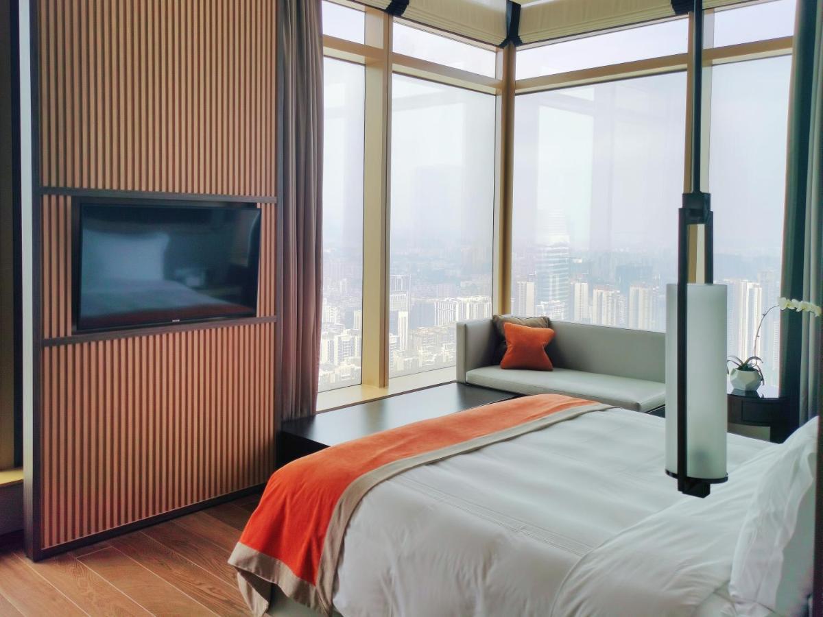 Jumeirah Guangzhou-Complimentary Shuttle Bus To Canton Fair Complex Exterior photo